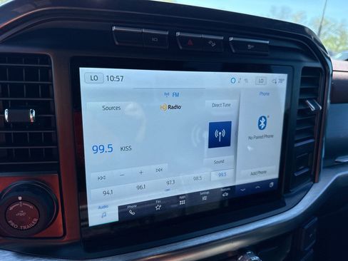 Used 2022 Ford F150 Lariat image 12