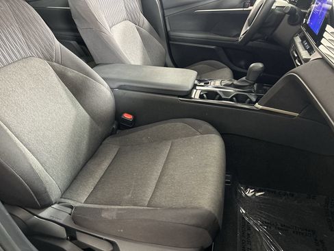 Used 2025 Toyota Camry LE FWD image 26