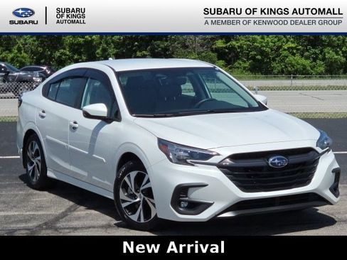 Used 2025 Subaru Legacy Premium AWD/4WD image 1