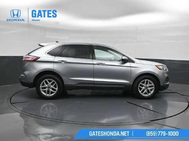 Used 2022 Ford Edge SEL w/ Convenience Package AWD/4WD image 3