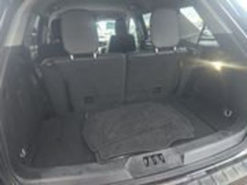 Used 2024 Ford Explorer XLT w/ Equipment Group 202A image 5