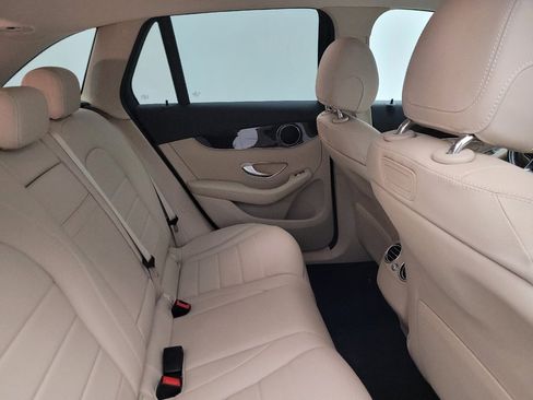 Used 2019 Mercedes-Benz GLC 300 image 19