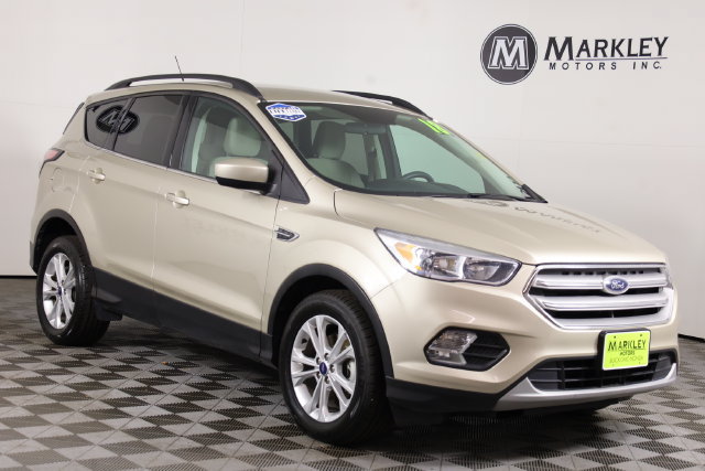 Used 2018 Ford Escape SE w/ SE Sync 3 Package FWD image 1