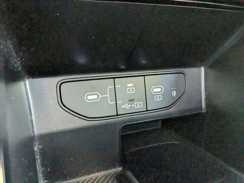 Used 2025 Kia Sorento SX Prestige image 18