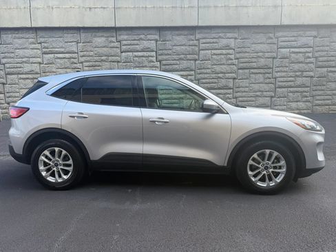 Used 2020 Ford Escape SE FWD image 5