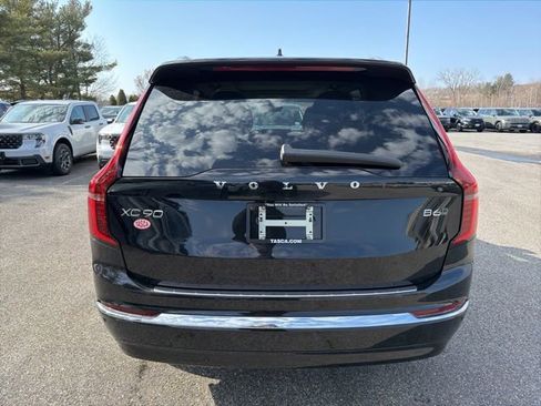 New 2026 Volvo XC90 B6 Plus w/ Protection Package Premier image 6