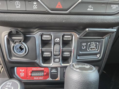 New 2026 Jeep Wrangler Unlimited Sport image 15