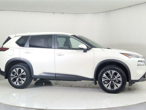 Certified 2023 Nissan Rogue SV image 8