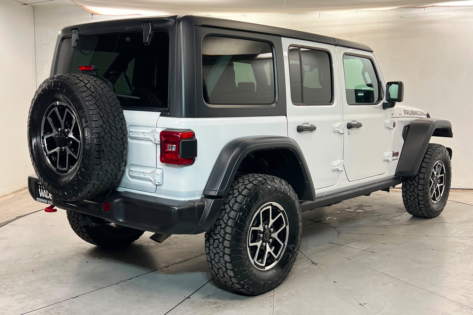 Certified 2025 Jeep Wrangler Unlimited Rubicon AWD/4WD image 5