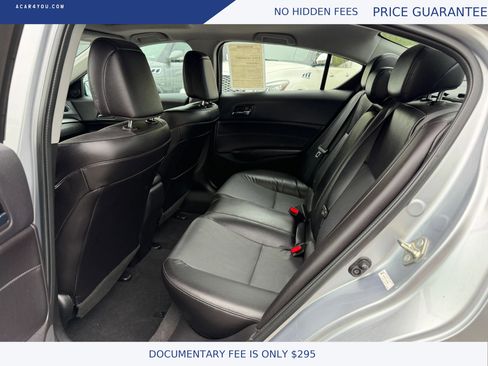 Used 2018 Acura ILX FWD image 12