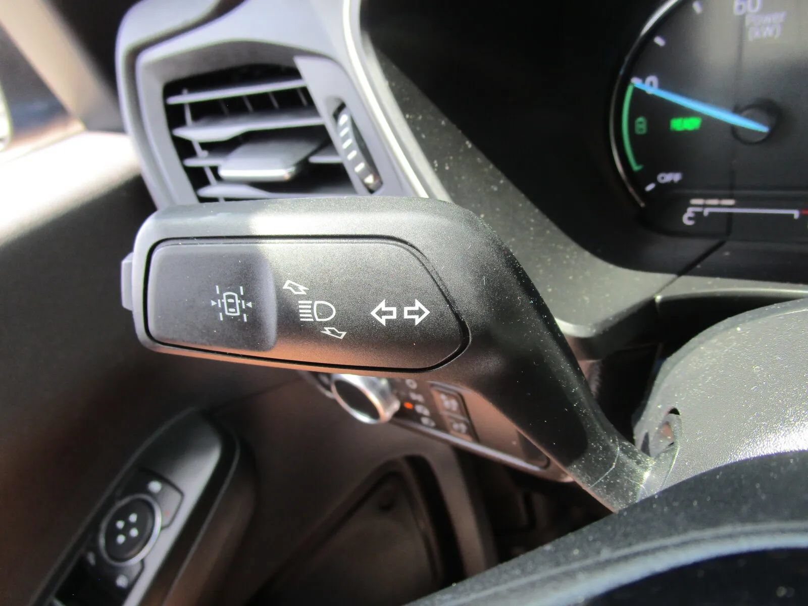 Used 2022 Ford Escape SE w/ Convenience Package AWD/4WD image 24