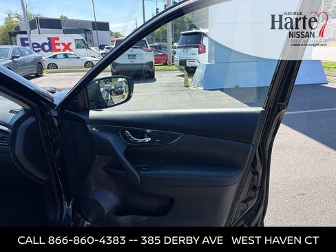 Used 2019 Nissan Rogue SV AWD/4WD image 28