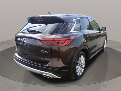 Used 2020 INFINITI QX50 Luxe w/ Navigation Package image 6