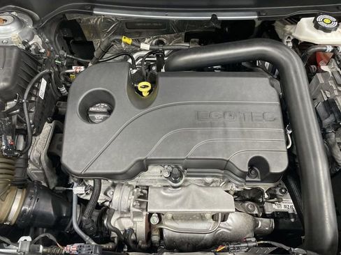 Used 2023 Chevrolet Equinox LS w/ LS Convenience Package AWD/4WD image 28
