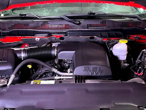 Used 2023 RAM 1500 Classic SLT w/ Trailer & Traction Group image 30