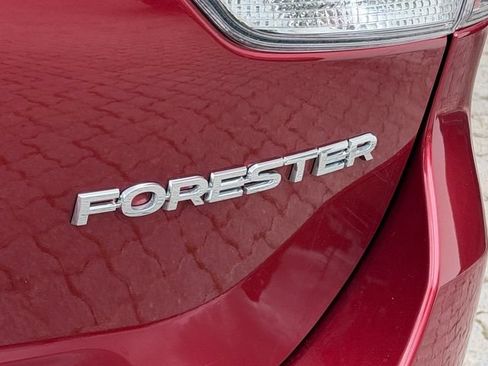 Certified 2023 Subaru Forester Premium AWD/4WD image 9