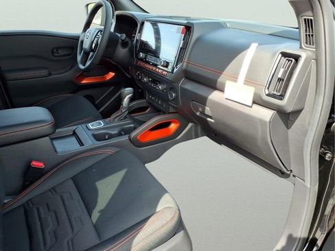 New 2026 Nissan Frontier PRO-4X AWD/4WD image 19