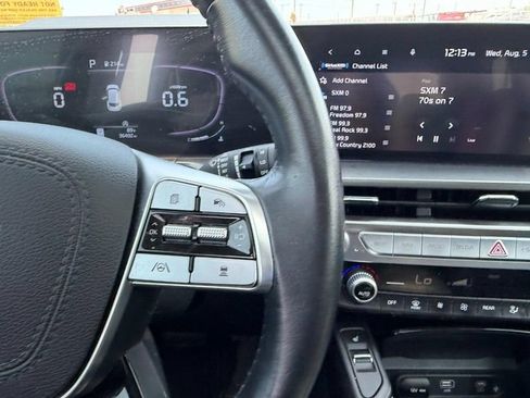 Used 2025 Kia Telluride S AWD/4WD image 15