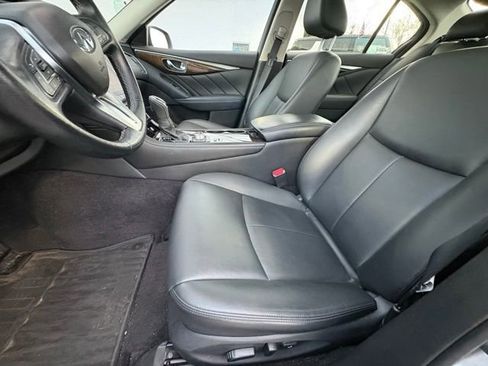 Used 2019 INFINITI Q50 Luxe w/ Essential Package (3.0T Luxe) image 14