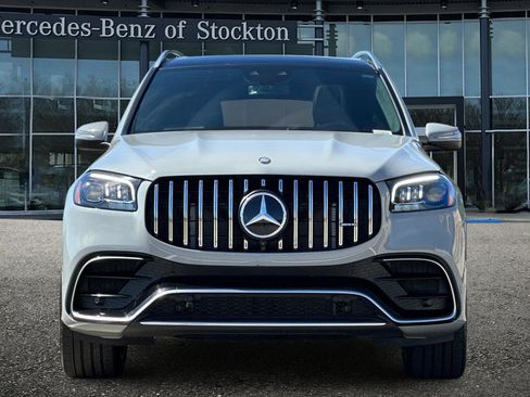 Used 2025 Mercedes-Benz GLS 63 AMG 4MATIC image 9
