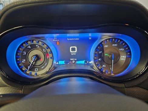 Used 2015 Chrysler 300 S image 13