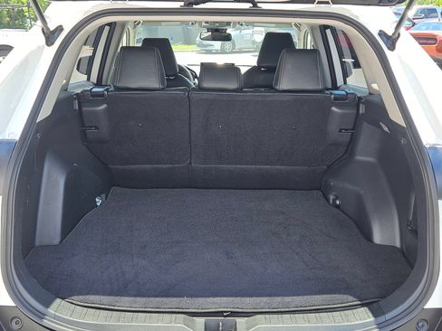 Used 2021 Toyota RAV4 XLE FWD image 30