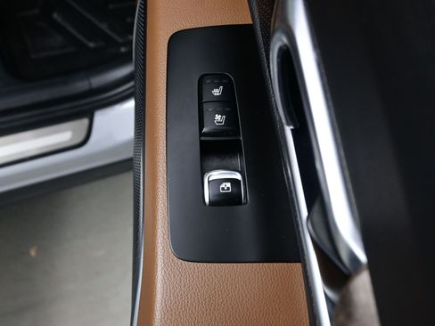 Used 2022 Kia Telluride SX w/ SX Prestige Package image 17