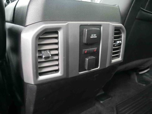 Used 2015 Ford F150 Platinum w/ Equipment Group 701A Luxury image 22