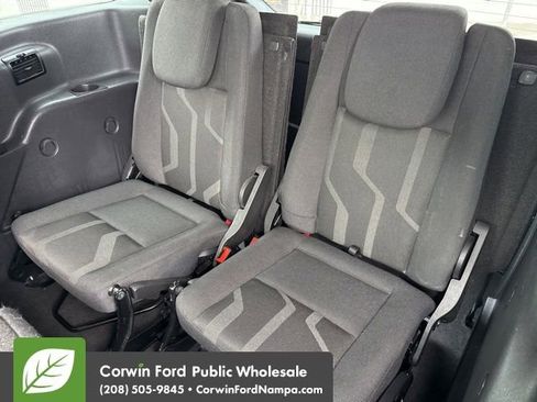 Used 2015 Ford Transit Connect XLT image 30