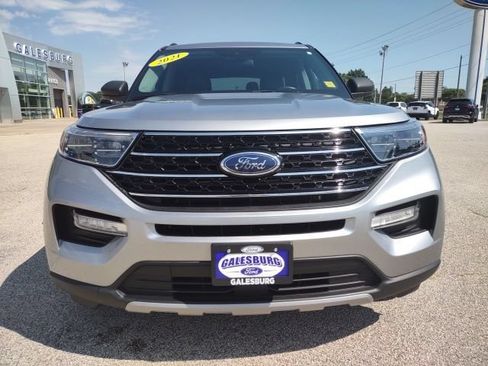 Used 2021 Ford Explorer XLT w/ Equipment Group 202A AWD/4WD image 8