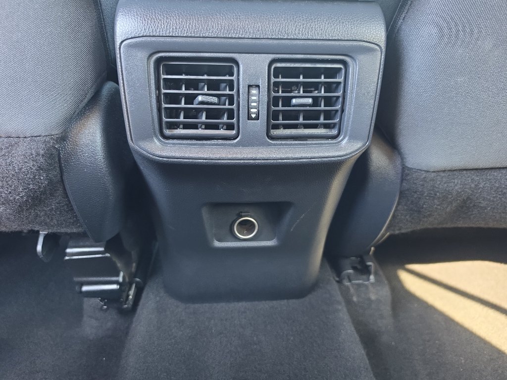 Certified 2025 Toyota RAV4 LE AWD/4WD image 19