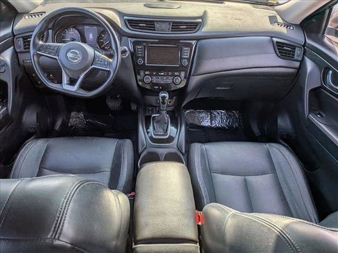 Used 2018 Nissan Rogue SL w/ Premium Package image 16