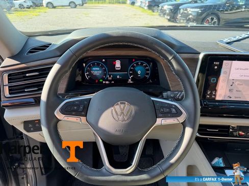 Used 2024 Volkswagen Atlas SE FWD image 16