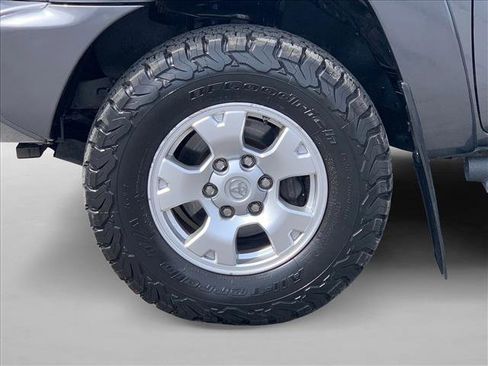 Used 2013 Toyota Tacoma 4x4 Double Cab w/ SR5 Pkg image 28