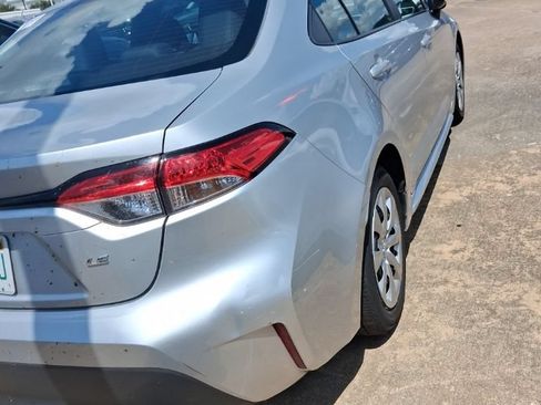 Used 2025 Toyota Corolla LE FWD image 3