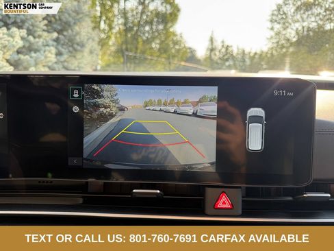 Used 2025 Kia Carnival FWD image 24