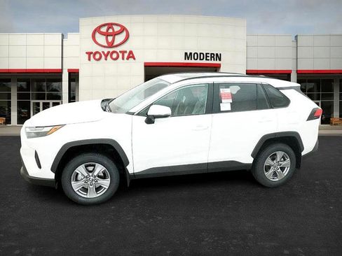 New 2025 Toyota RAV4 XLE image 7