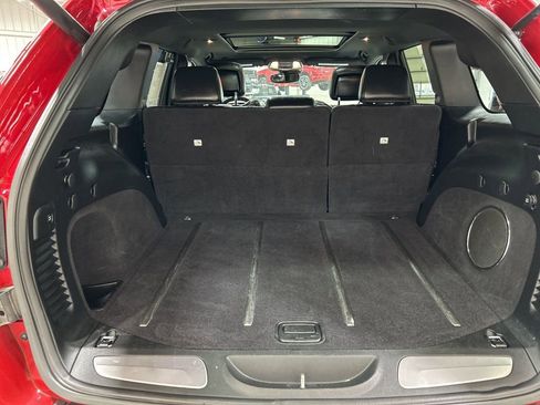 Used 2017 Jeep Grand Cherokee Trailhawk w/ Trailhawk Luxury Group image 28