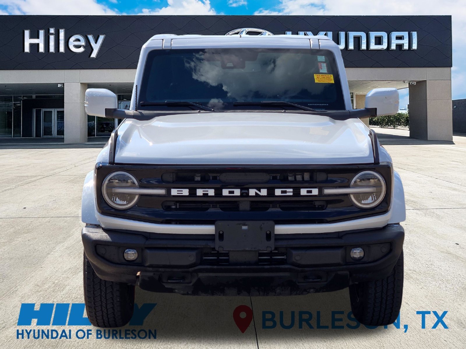 Used 2025 Ford Bronco Outer Banks AWD/4WD image 8