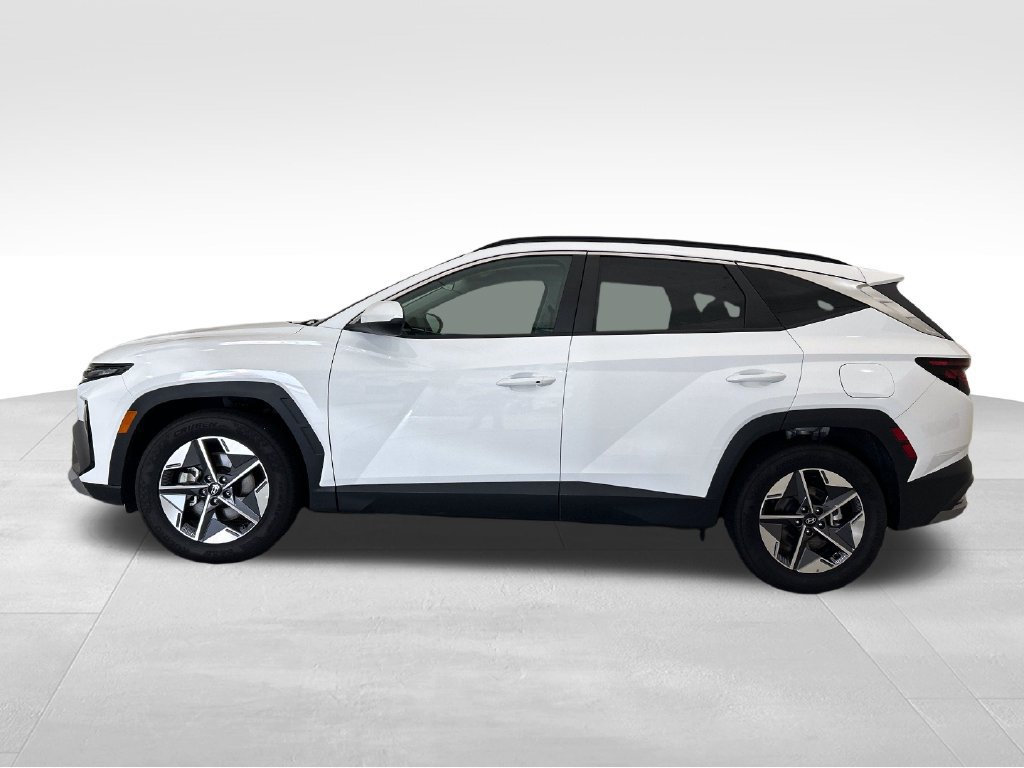 Used 2026 Hyundai Tucson SEL Plus FWD image 2