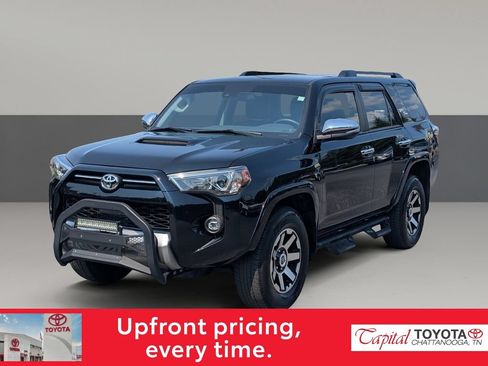 Used 2023 Toyota 4Runner TRD Off-Road Premium w/ Moonroof Package AWD/4WD image 4