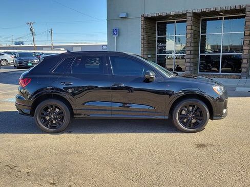 Used 2022 Audi Q3 2.0T Premium image 2