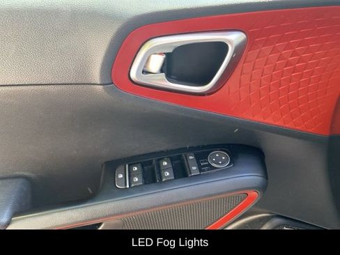 Used 2023 Kia Soul GT-Line w/ GT-Line Technology Package FWD image 9