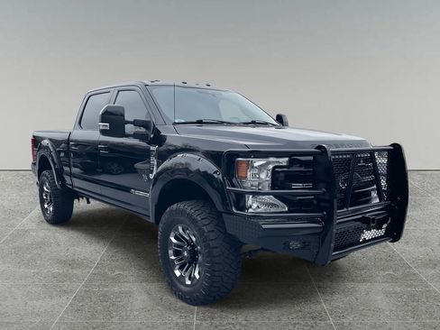 Used 2021 Ford F250 Lariat w/ Lariat Ultimate Package image 8
