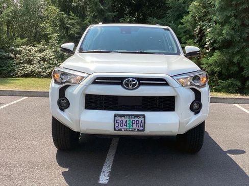 Certified 2024 Toyota 4Runner SR5 Premium w/ Moonroof Package AWD/4WD image 18