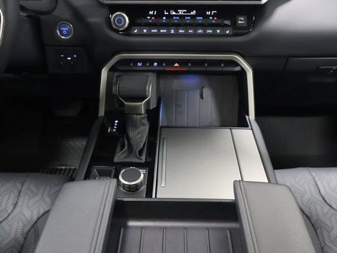 Used 2023 Toyota Sequoia Limited image 20