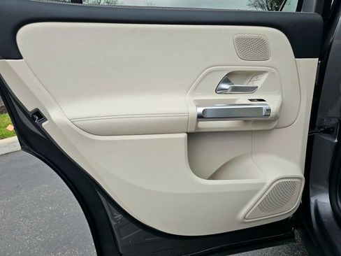 New 2026 Mercedes-Benz GLB 250 4MATIC image 24