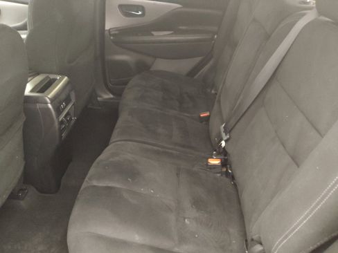 Used 2019 Nissan Murano S FWD image 18