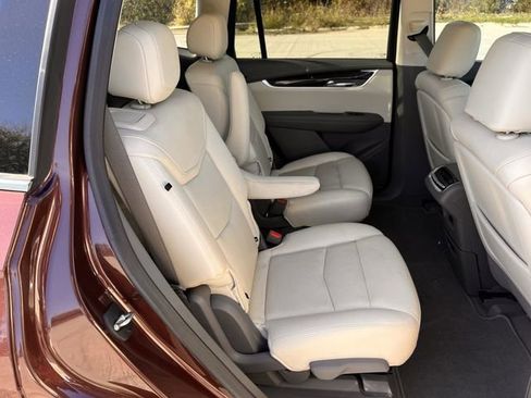 Certified 2022 Cadillac XT6 Premium Luxury image 31