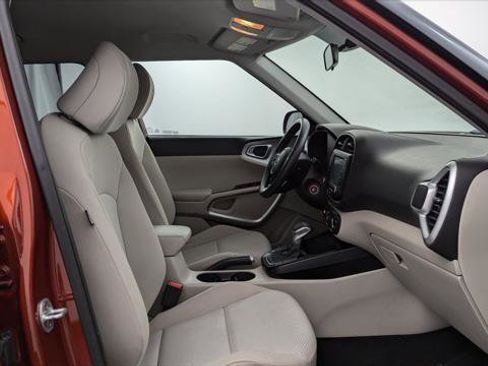 Used 2020 Kia Soul LX image 21